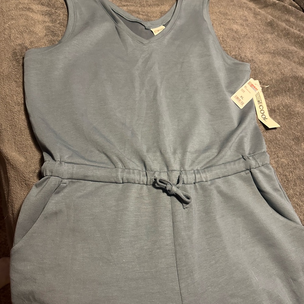 32 Degrees Blue Fin Top